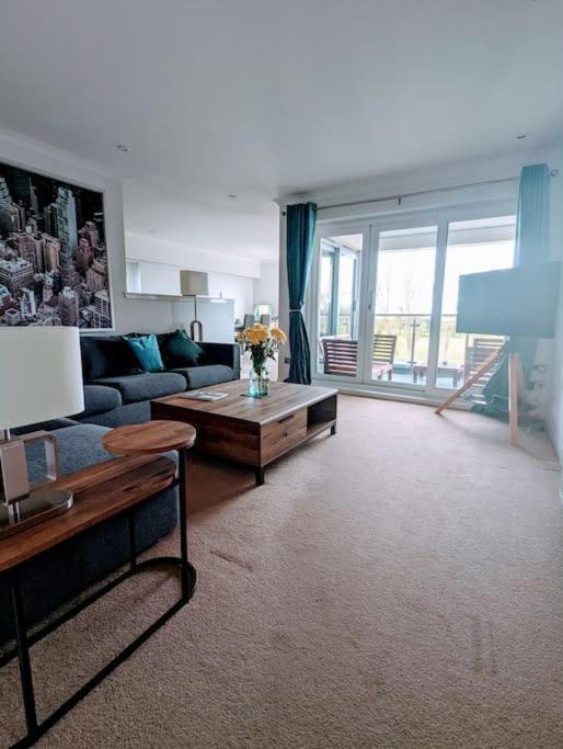 Beautiful 2 Bedroom Flat Overlooking Golf Course Carnoustie Buitenkant foto