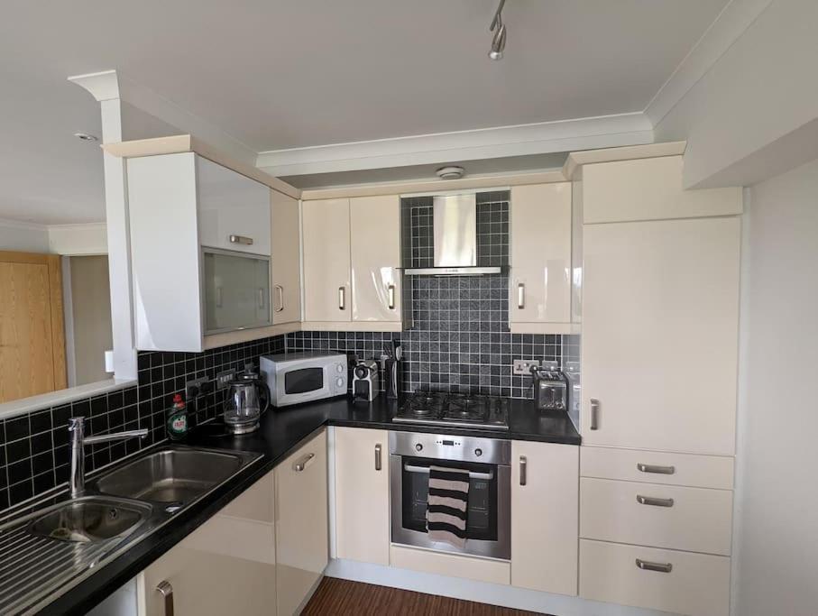 Beautiful 2 Bedroom Flat Overlooking Golf Course Carnoustie Buitenkant foto