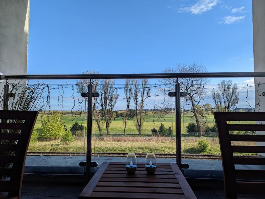 Beautiful 2 Bedroom Flat Overlooking Golf Course Carnoustie Buitenkant foto