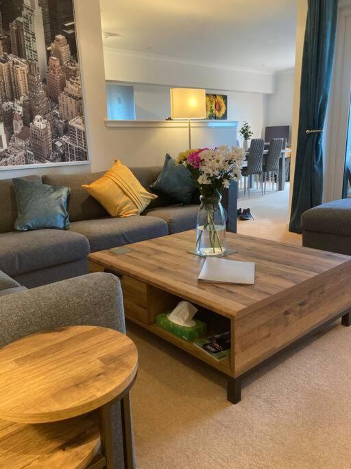 Beautiful 2 Bedroom Flat Overlooking Golf Course Carnoustie Buitenkant foto